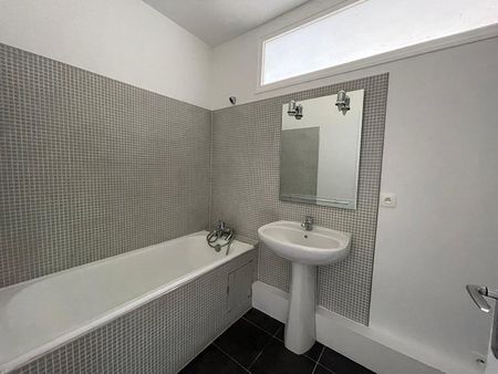 Location Appartement 2 pièces 44m² - Photo 2