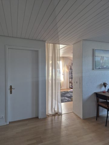 1 Zimmer, 80 m², 1. Stock - Photo 2