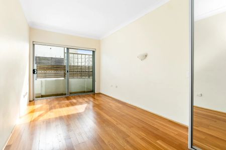 6/225 Parramatta Road, - Photo 2