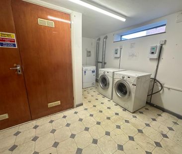 1 bedroom in a house share to rent - Photo 6