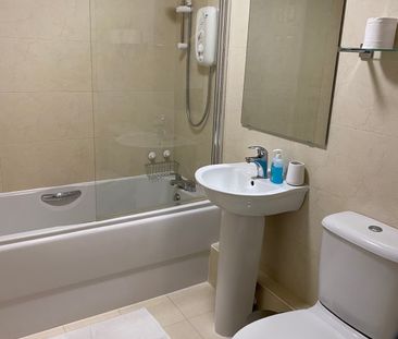 2 bedroom apartment to rent - Photo 6