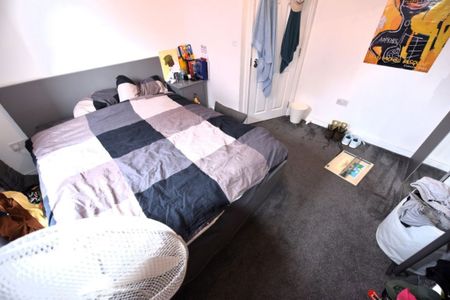 2 bedroom Flat in Marsh Vale, Leeds - Photo 5