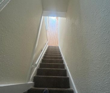 4 bedroom semi-detached house to rent - Photo 1