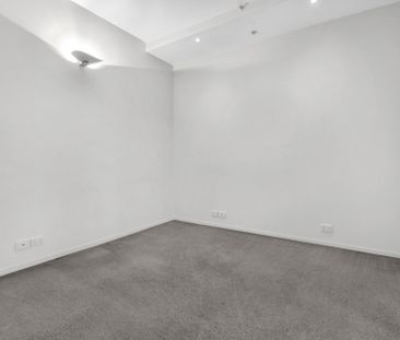 Contemporary One-Bedroom Apartment in Prime Carlton Location - Photo 1