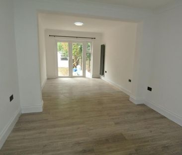 4 bedroom terraced house to rent - Photo 1