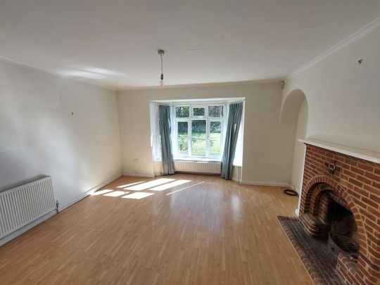 Room in a Shared House, Woodlands Road, B11 - Photo 1