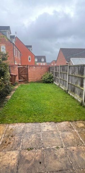 2 bedroom townhouse to rent - Photo 2