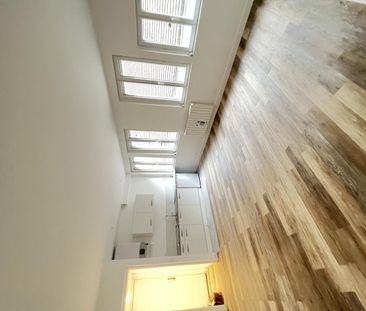 A LOUER 75011 PARIS 2P MENILMONTANT - Photo 1