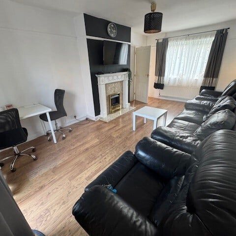 New Ashby Road - Photo 1