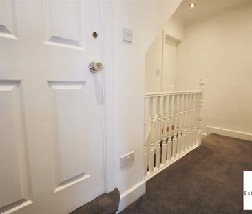 3 Bedroom House - Terraced To Let - Photo 3