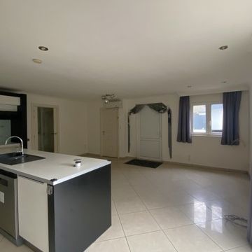 Gelijkvloerse woning met 2 slaapkamers - Foto 1