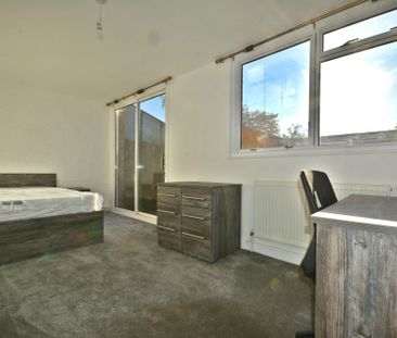 1 bedroom property to rent - Photo 2