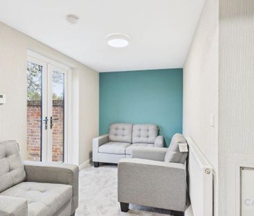 4 bedroom house of multiple occupation to rent - Photo 1