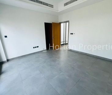 MODERN 4BR I CORNER UNIT I PRIME LOCATION - Photo 6