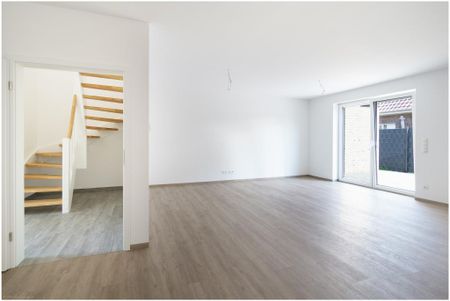 ***Exklusive Neubau-Wohnung - 4 ZKB - Reihenmittelhaus in Flachsmeer*** - Photo 2