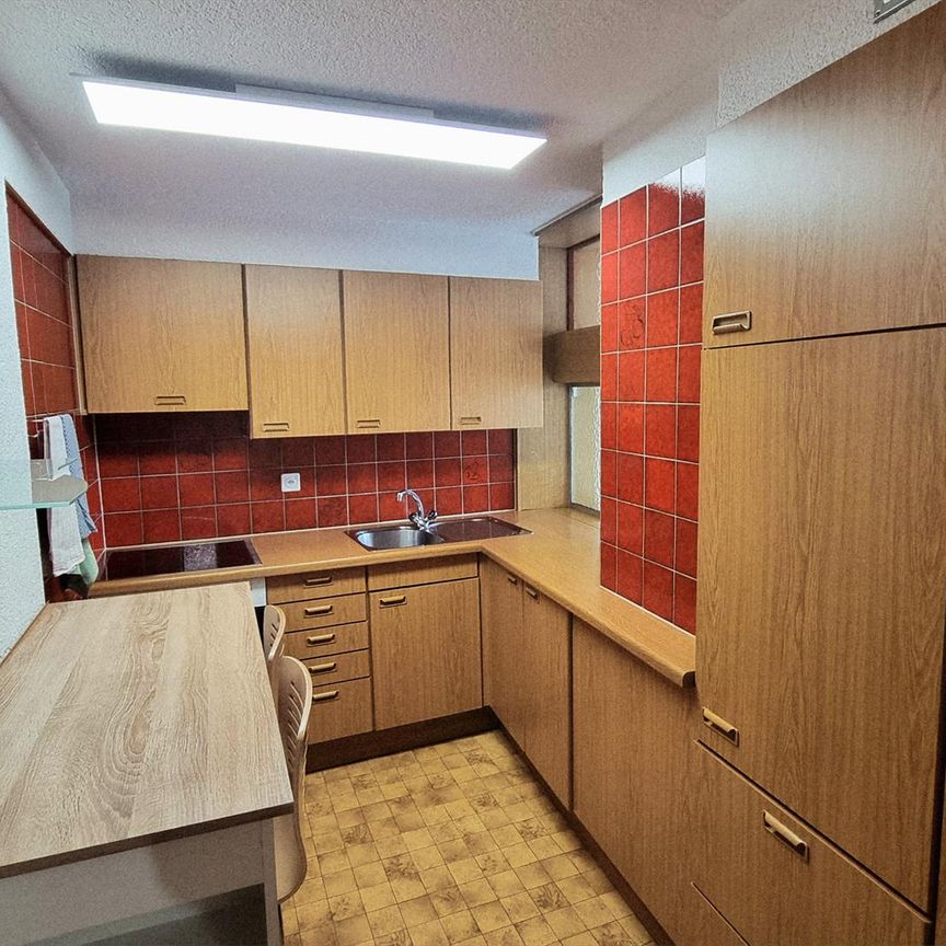 An Zentraler Lage, ideal für ÖV-Benutzer und für Einkauf zu Fuss - Foto 1