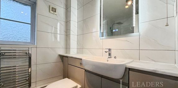 house to rent Marbury Drive, Bilston, West Midlands, WV14 - Photo 2