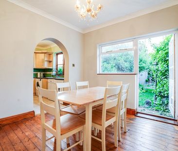 4 Bed Terraced House, Morrab Gardens, IG3 - Photo 1