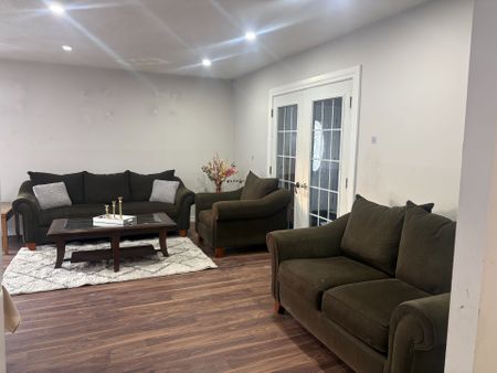 For Lease - 3670 Crabtree Crescent, Mississauga, Ontario - Photo 4