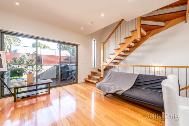 2/14 Pitt Street, Brunswick - Photo 1