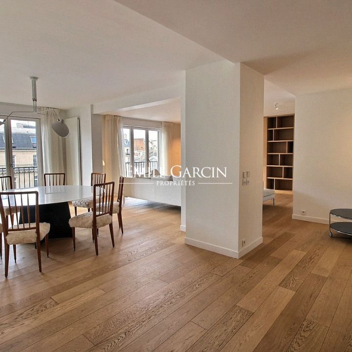 Appartement • Triangle d'Or - Photo 1