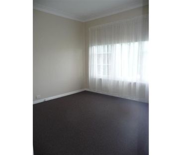 Beautiful Three Bedroom Home in Chatham - Photo 2