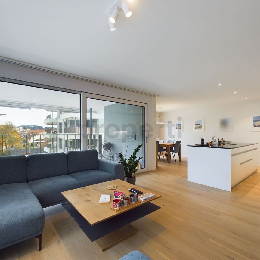 Modern 3.5-room apartment in Rickenbach - Photo 1