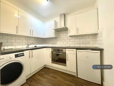 1 bedroom flat to rent - Photo 5