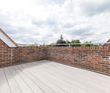 2 bedroom penthouse to rent - Photo 1
