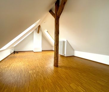 Wunderschöne 3-Zimmer-Altbauwohnung mit Galerie, Küche und Balkon i... - Photo 1