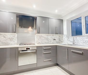 Poole, Dorset - Photo 3