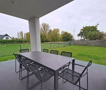 Villa - Photo 1