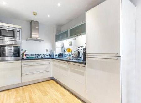 1 bedroom flat to rent - Photo 2