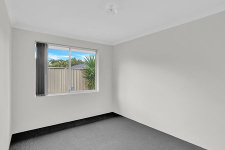 7 Gullane Way, Meadow Springs. - Photo 4