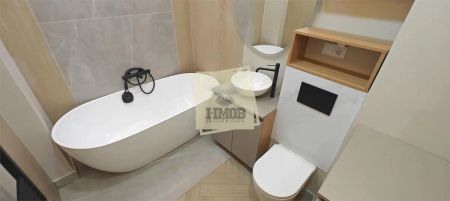 Penthouse cu 3 camere 3 bai si terasa 88 mp in zona Lazaret - Photo 5