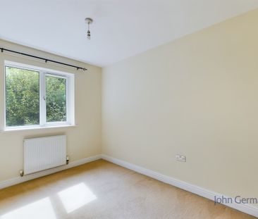 4 bedroom town house to let - Photo 5