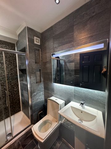 Toft Street Room 1 - Photo 3