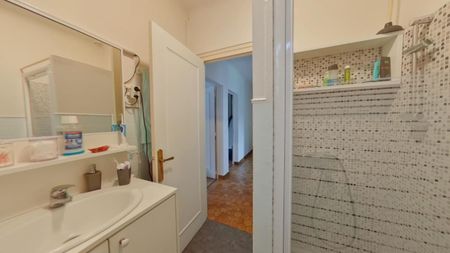 Location Maison 4 pièces 99m² MONTMORILLON 86500 - Photo 5