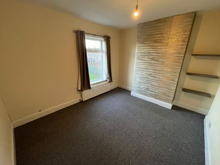 2 bedroom terraced house to rent - Photo 4
