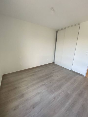 Location appartement 3 pièces 65.7 m² à Crest (26400) - Photo 2