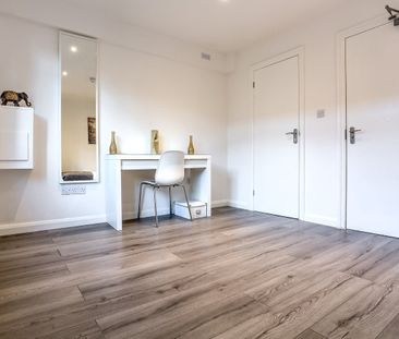 Room in a Shared Flat, Newington Butts, SE11 - Photo 3