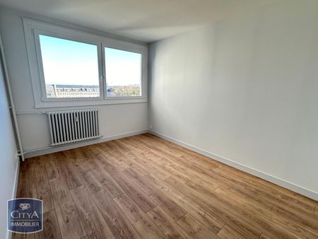 Location Appartement 3 pièces 94m² CAMBRAI 59400 - Photo 3