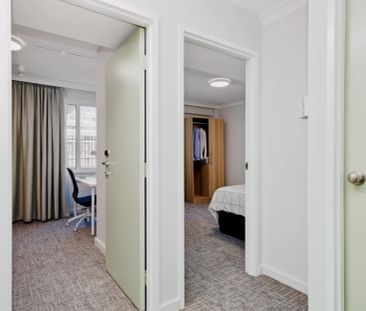 Dual Living 02 - Photo 6