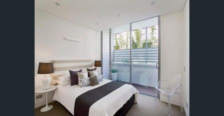 Luxury Coastal Lifestyle Moments from the Beach - Photo 3