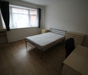 4 Bed Student Accommodation - Photo 1