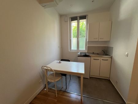 Location Appartement 1 pièce 16m² AMIENS 80000 - Photo 2