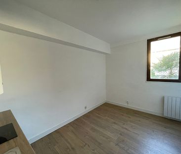 Location Appartement 1 pièce 32m² - Photo 5