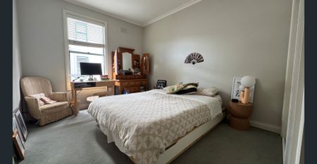 Amazing location, in ground pool, and spacious apartment! - Photo 5