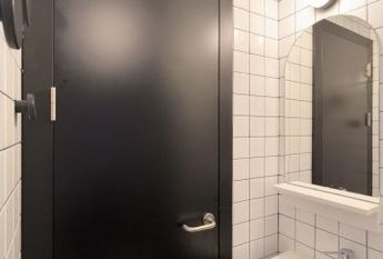 barcelona, Catalonia 08018