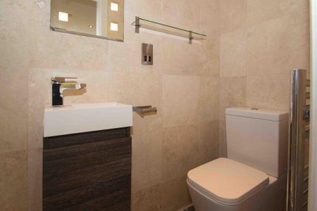 2 bedroom flat to rent - Photo 5